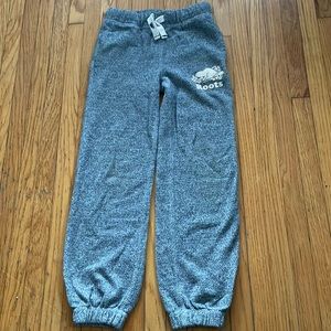 Roots kids size 6 Salt and Pepper sweatpants
